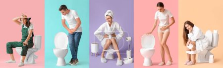 Téléchargez les photos : Collage de jeunes avec des bols de toilette sur fond de couleur - en image libre de droit