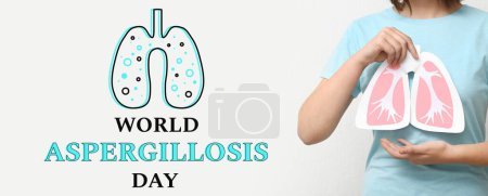 Mujer con pulmones de papel sobre fondo claro. Banner para el Día Mundial de la Aspergilosis