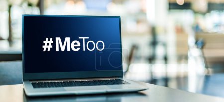 Téléchargez les photos : Laptop computer displaying the sign of MeToo movement. - en image libre de droit