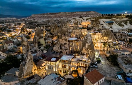 Téléchargez les photos : Vue Aérienne de Goreme dans la Province de Nevsehir en Cappadoce, Turquie. - en image libre de droit