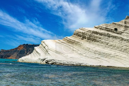 Foto de Scala dei Turchi, un acantilado rocoso en la costa de Realmonte, cerca de Porto Empedocle, sur de Sicilia, Italia - Imagen libre de derechos
