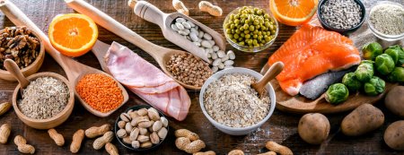 Composición con productos alimenticios ricos en tiamina o vitamina B1