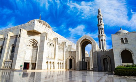 Téléchargez les photos : Grande mosquée du sultan Qaboos à Mascate, Oman - en image libre de droit