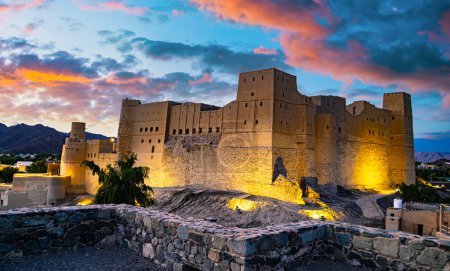 Bahla Fort en Ad Dakhiliyah Governorate, Omán, Patrimonio de la Humanidad por la UNESCO