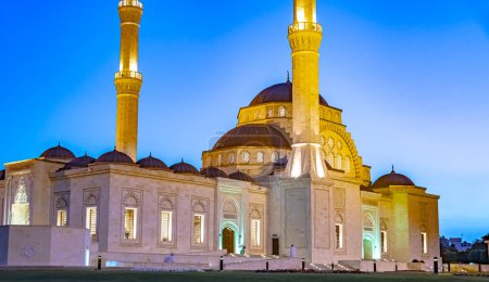 Téléchargez les photos : Said Ben Taimur Mosquée à Mascate, Oman. - en image libre de droit