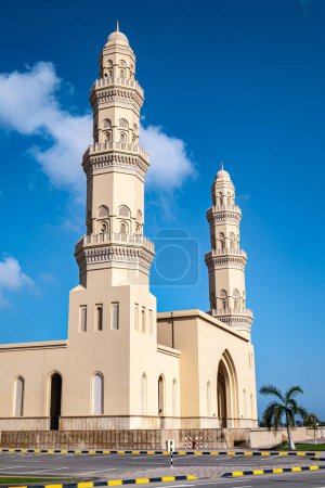 Téléchargez les photos : Mosquée Sultan Qaboos à As Suwayq, Oman - en image libre de droit