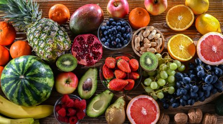 Téléchargez les photos : Produits alimentaires représentatifs du régime alimentaire fruitaire. Fruitarisme - en image libre de droit