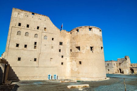 Téléchargez les photos : Château de Jabrin situé près de la ville de Bahla, Oman - en image libre de droit