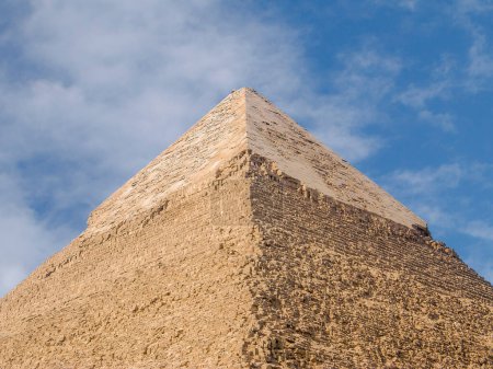 Foto de La famosa pirámide de Kefren en El Cairo, Giza, Egipto - Imagen libre de derechos