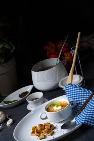 Foto de Deliciosa sopa de alcaravea polaca vieja con crema - Imagen libre de derechos