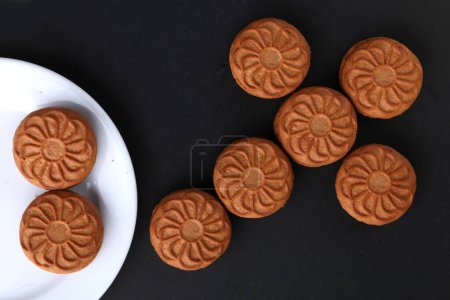 Foto de Disposición plana de deliciosas galletas, de cerca - Imagen libre de derechos