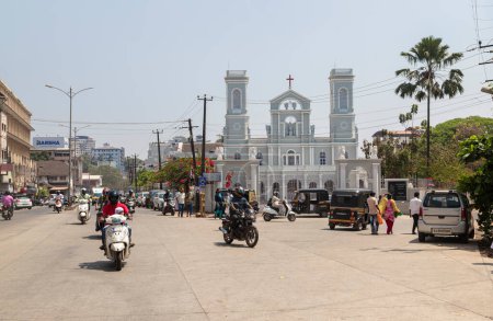 Foto de Mangalore 12 marzo 2022 Edificio de la Iglesia de Milagres, Iglesia de Milagres es una iglesia católica dedicada a Nuestra Señora de los Milagros, Mangalore - Imagen libre de derechos