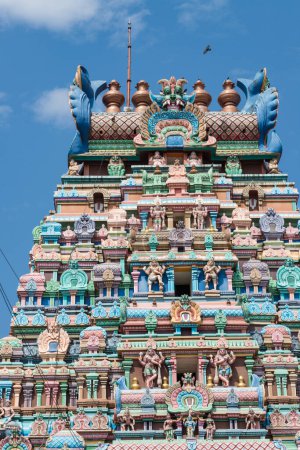 Foto de Sri Ranganatha Swamy Temple, Ranga Ranga Gopuram Tower Srirangam, un templo hindú en Trichy, Tamil Nadu, India - Imagen libre de derechos