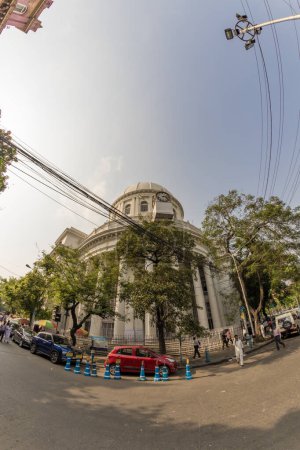Foto de Calcuta, Bengala Occidental, India, 11 de abril de 2022 Una vista de la famosa oficina de GPO en Calcuta, edificios coloniales en la ciudad. - Imagen libre de derechos