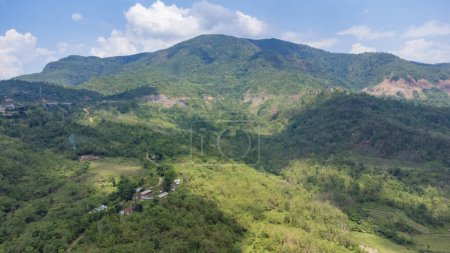 Luftaufnahme der schönen Landschaft und Berg von Kohima Dorf, Nagaland in Indien