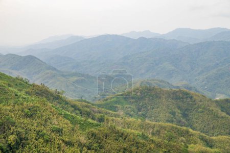 Hermosas colinas de Dampui en mizoram.Las verdes colinas alrededor del pueblo de dampui cerca de la ciudad de aizawl mizoram en la India.