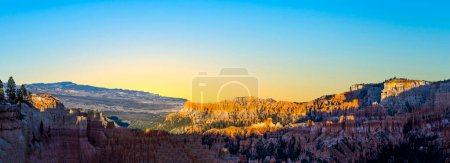 Foto de Vista panorámica de los hoodoos en el Parque Nacional Bryce Canyon, Utah, EE.UU. - Imagen libre de derechos
