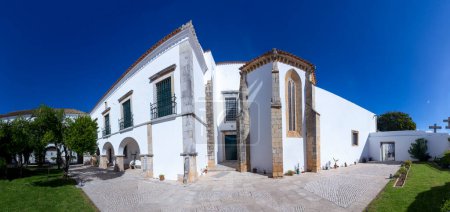 Téléchargez les photos : Faro, Portugal - October 3, 2020: view to Faro Archaeological Museum in Faro, Algarve region of Portugal - en image libre de droit