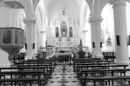 Téléchargez les photos : Teguise, Espagne - 3 février 2023 : Église Iglesia de Nuestra Senora de Guadalupe à Tgeuise, Lanzarote de l'intérieur. - en image libre de droit