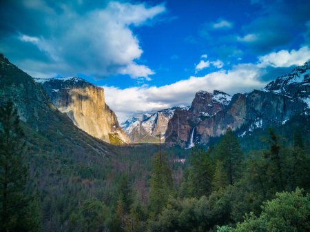 Photo for Scenic view to yosemite valley with famous rocks el capitan and carthedral rocks - Royalty Free Image