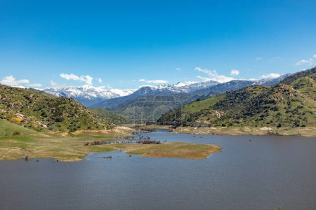Photo for Scenic lake Kaweah in three rivers at the entrance of Sequoia national park, USA - Royalty Free Image