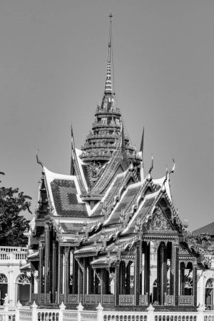 Foto de Templo del agua en el palacio de verano, Ajutthaya - Imagen libre de derechos