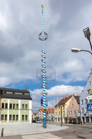Foto de Wolnzach, Alemania - 6 de abril de 2019: mayo en el pueblo histórico de Wolnzach en Baviera, Alemania. - Imagen libre de derechos