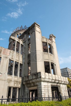 Téléchargez les photos : Le Dôme de la bombe atomique est situé dans la ville d'Hiroshima, préfecture d'Hiroshima. Il a été inscrit au patrimoine mondial de l'UNESCO en 1996 comme symbole de l'importance de la paix.. - en image libre de droit