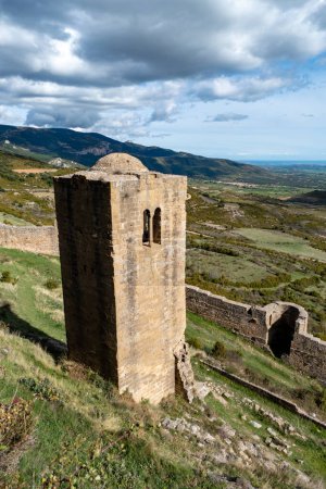 Foto de Castillo de Loarre: El castillo mejor conservado de Europ - Imagen libre de derechos