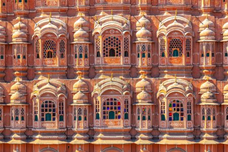 Téléchargez les photos : Hawa Mahal, le palais des vents, Jaipur, Rajasthan, Inde
. - en image libre de droit