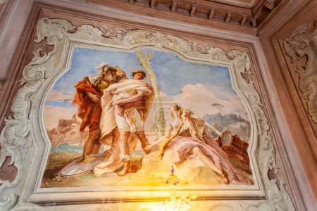 Foto de VICENCA, ITALIA - 4 AGO 2009: villa Valmarana ai Nani en Vicenca, Italia. La villa fue construida por Andrea Palladio en 1669 y está decorada con frescos de Giovanni Battista Tiepolo.
. - Imagen libre de derechos
