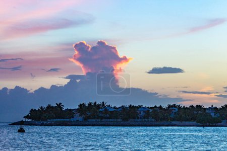 Foto de Puesta de sol en Key West, Florida en Mallory Square - Imagen libre de derechos