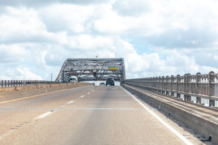 Téléchargez les photos : Pont sur l'autoroute 10 au lac Charles, Louisiane, États-Unis - en image libre de droit