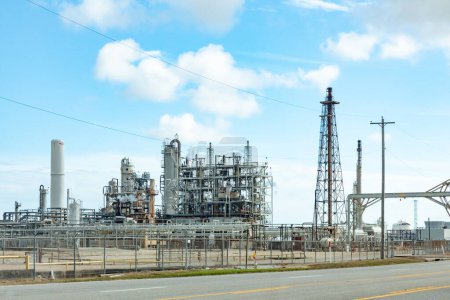 Photo for Oil refinery in Texas near Galveston, USA - Royalty Free Image