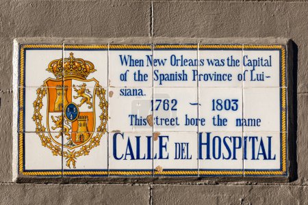 Foto de Viejo nombre de la calle Calle del hospital en baldosas en el barrio francés en Nueva Orleans, Louisiana, EE.UU. - Imagen libre de derechos