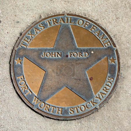 Foto de Fort Worth, Texas - 5 de noviembre de 2023: el sendero de la fama de Texas honra a John Ford con un plato a pie de fama en Fort Worth. - Imagen libre de derechos