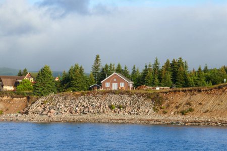 Foto de Costa vacía de arena escénica en Nueva Escocia en Canadá con vistas al paisaje costero, Canadá - Imagen libre de derechos