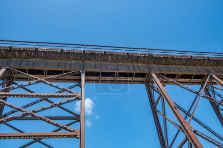 Foto de Viejo puente ferroviario en Gaviota en cabrillo Highway, California Highway no 1, Estados Unidos - Imagen libre de derechos