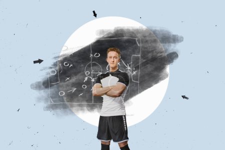 Jugador de fútbol se encuentra en frente de la pizarra con esquema táctico en el juego de fútbol. Diseño plano Fútbol Concepto Deportivo.