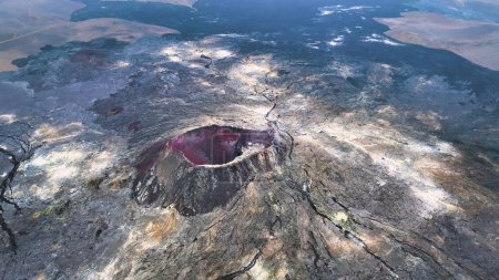Téléchargez les photos : Le cratère volcan Fagradalsfjall et champ de lave à Reykjanes, Islande. - en image libre de droit