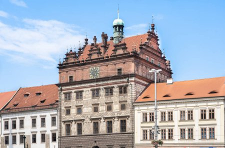 Foto de Edificios de Plaza de la República en Pilsen, República Checa - Imagen libre de derechos