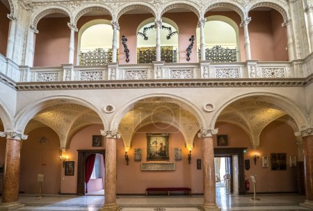 Téléchargez les photos : Intérieur de la célèbre Villa Ephrussi de Rothschild à Nice, France - en image libre de droit