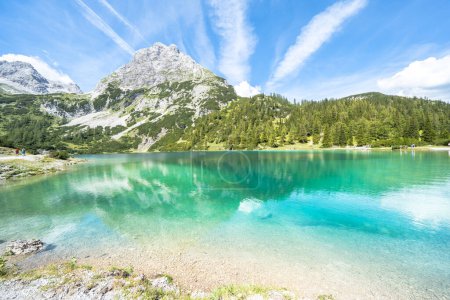 Téléchargez les photos : Seebensee lake and Dragonkopf peak, Ehrwald, Austria - en image libre de droit