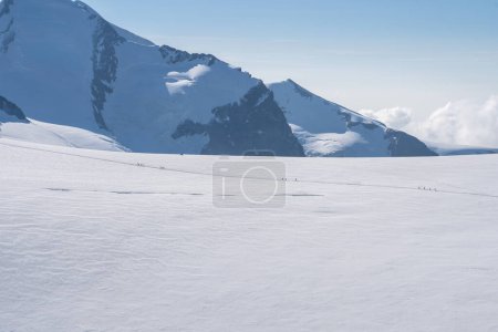 Téléchargez les photos : Station de ski d'été de Zermatt, Suisse - en image libre de droit