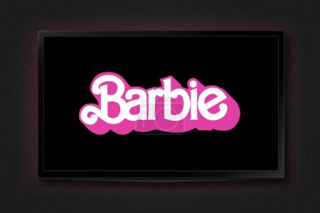 Foto de Película de Barbie en la pantalla de TV. Moscú, Rusia - julio de 2023 - Imagen libre de derechos