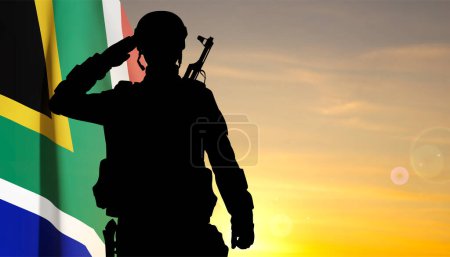 Téléchargez les illustrations : Silhouette d'un soldat saluant avec le drapeau d'Afrique du Sud contre le coucher du soleil. Vecteur EPS10 - en licence libre de droit