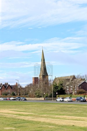 Téléchargez les photos : St John the Divine Church in Lytham, Lytham St Annes, Fylde Coast, Lancashire Royaume-Uni - 24 février 2023 - en image libre de droit