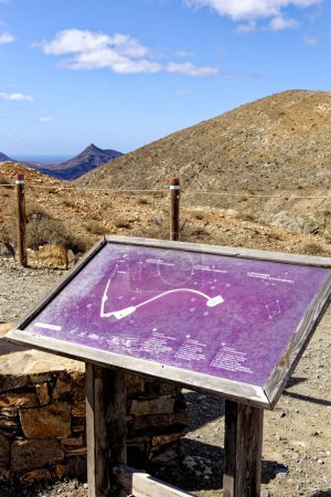 Foto de Regístrate en Mirador Astronomico de Sicasumbre, isla de Fuerteventura, archipiélago canario, España - 20 de septiembre de 2023 - Imagen libre de derechos