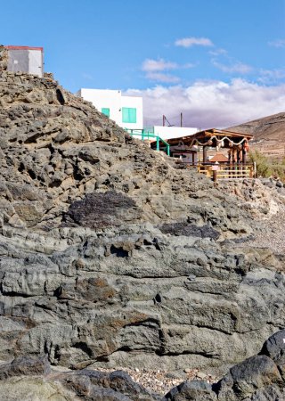 Foto de Costa rocosa en Aguas Verdes Playa del Valle Fuerteventura Islas Canarias, España - 20.09.2023 - Imagen libre de derechos