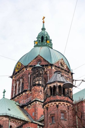 Iglesia de San Lucas, Lukaskirche es la iglesia protestante más grande de Munich, al sur de Alemania, construida entre 1893 y 1896.